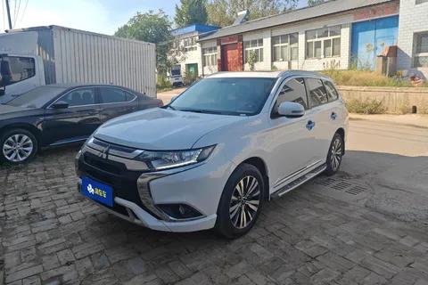 2021 Mitsubishi Outlander 2.0L 2WD Enjoy 5-seat