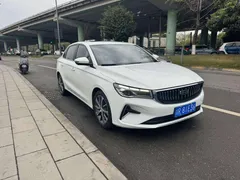 2023 Geely Emgrand 4th Gen 1.5L CVT Premium Champion, белый — фото 3