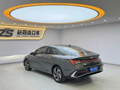 2023 Hyundai Elantra 1.5L CVT LUX Premium — фото 4