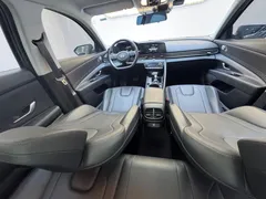 2023 Hyundai Elantra 1.5L CVT LUX Premium — фото 11
