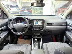 2021 Mitsubishi Outlander 2.0L 2WD 5-seat, белый — фото 10
