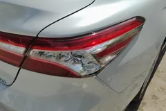 2023 Toyota Camry 2.0G Luxury, белый — фото 7