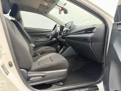 2021 Toyota Vios 1.5L CVT, белый — фото 10