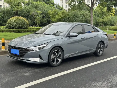2022 Hyundai Elantra 1.5L CVT GLX Elite