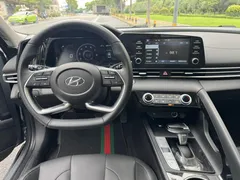 2022 Hyundai Elantra 1.5L CVT GLX Elite — фото 3