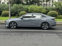 2022 Hyundai Elantra 1.5L CVT GLX Elite — фото 7