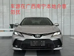 2021 Toyota Camry 2.5G Luxury — фото 2