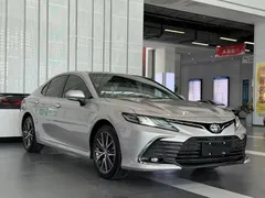 2021 Toyota Camry 2.5G Luxury — фото 3