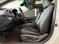 2021 Toyota Camry 2.5G Luxury — фото 4