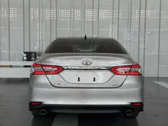 2021 Toyota Camry 2.5G Luxury — фото 12