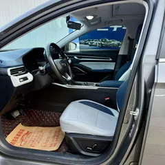 2022 Geely Emgrand 4th Gen 1.5L CVT Flagship — фото 4