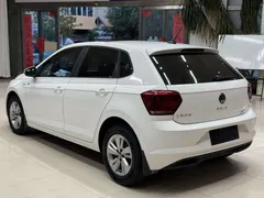 2021 Volkswagen Polo Plus 1.5L AT Panoramic, белый — фото 6