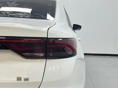 2022 Geely Emgrand 4th Gen 1.5L CVT Premium, белый — фото 10