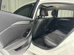 2021 Mazda Mazda6 2.0L Skyactiv Luxury, белый — фото 17