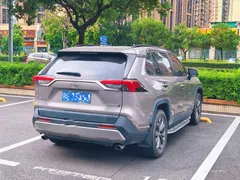 2023 Toyota RAV4 2.0L CVT 2WD Fashion — фото 7
