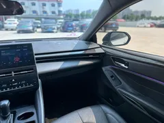 2023 Toyota Avalon 2.5L AT Luxury, белый — фото 15