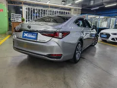 2022 Lexus ES 200 Excellence — фото 6