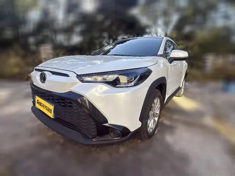 2022 Toyota Frontlander 2.0L CVT Leading