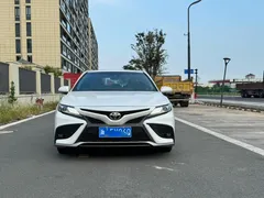 2021 Toyota Camry 2.0S Fashion, белый — фото 2
