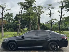 2022 Toyota Camry 2.5S Knight, чёрный — фото 7