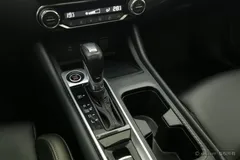 2023 Nissan Sylphy 1.6L CVT Enjoy, белый — фото 16
