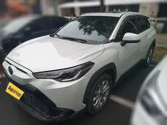 2023 Toyota Frontlander 2.0L CVT Leading, белый — фото 1