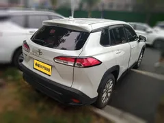 2023 Toyota Frontlander 2.0L CVT Leading, белый — фото 2
