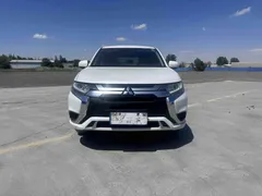 2021 Mitsubishi Outlander 2.0L 2WD 5 Seats, белый — фото 5