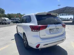2021 Mitsubishi Outlander 2.0L 2WD 5 Seats, белый — фото 6
