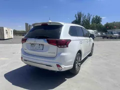 2021 Mitsubishi Outlander 2.0L 2WD 5 Seats, белый — фото 7
