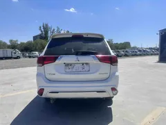 2021 Mitsubishi Outlander 2.0L 2WD 5 Seats, белый — фото 8