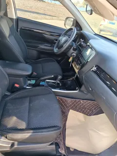 2021 Mitsubishi Outlander 2.0L 2WD 5 Seats, белый — фото 9