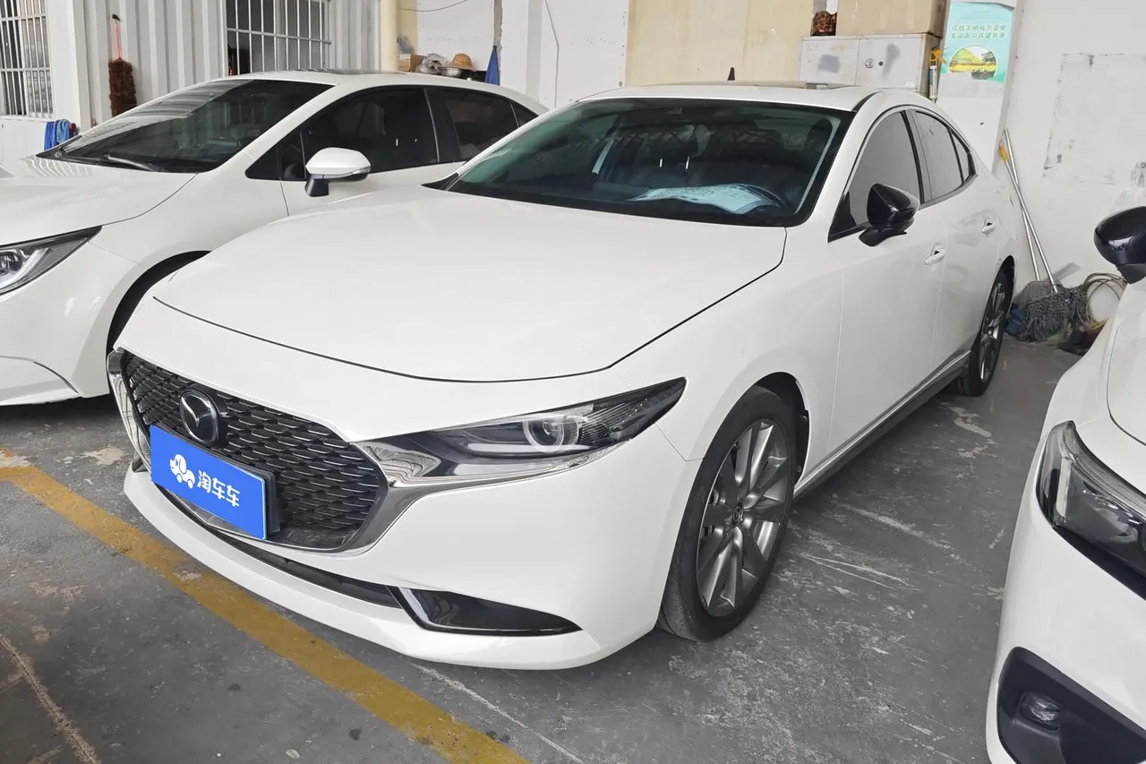 2023 Mazda Mazda3 2.0L AT