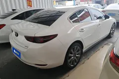 2023 Mazda Mazda3 2.0L AT, белый — фото 9