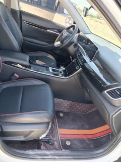 2023 Kia Seltos 1.5L IVT Luxury, белый — фото 8