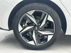 2022 Hyundai Elantra 1.5L CVT GLX Elite, белый — фото 9