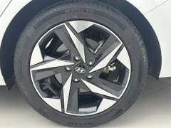 2022 Hyundai Elantra 1.5L CVT GLX Elite, белый — фото 12