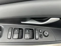 2022 Hyundai Elantra 1.5L CVT GLX Elite, белый — фото 18
