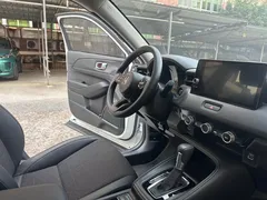 2023 Honda Vezel 1.5L CVT Pioneer, белый — фото 12