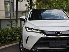 2022 Toyota Harrier 2.0L CVT 2WD Premium, белый — фото 4