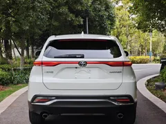 2022 Toyota Harrier 2.0L CVT 2WD Premium, белый — фото 6