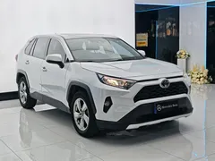 2021 Toyota RAV4 2.0L CVT 4WD Fashion Plus, белый — фото 3