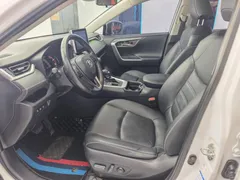 2021 Toyota RAV4 2.0L CVT 4WD Fashion Plus, белый — фото 8