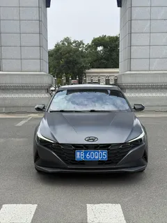 2022 Hyundai Elantra 1.5L CVT 20th SE 20th Anniversary — фото 2