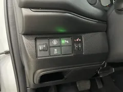 2023 Honda Vezel 1.5L CVT Tech, белый — фото 10