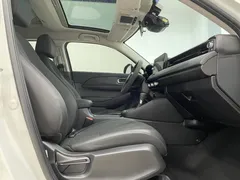 2023 Honda Vezel 1.5L CVT Tech, белый — фото 13