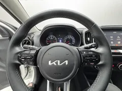 2021 Kia Yipao 1.4L CVT Sunroof, белый — фото 19