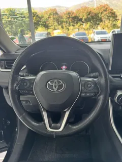 2022 Toyota Wildlander 2.0L 4WD Luxury Plus, чёрный — фото 9