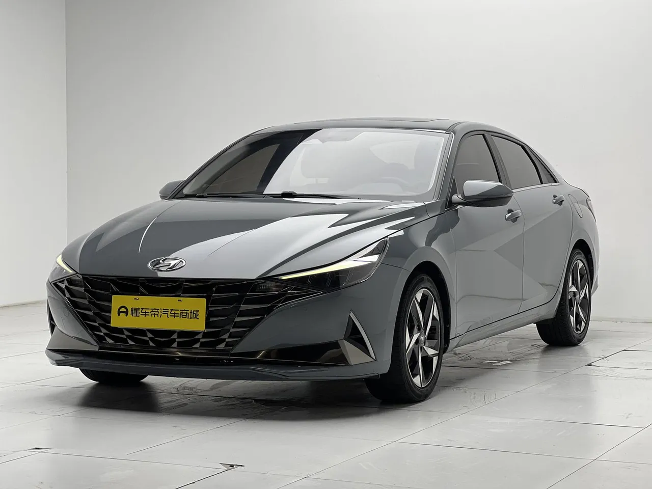 2022 Hyundai Elantra 1.5L CVT LUX Premium