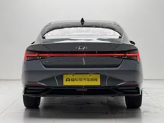 2022 Hyundai Elantra 1.5L CVT LUX Premium — фото 6